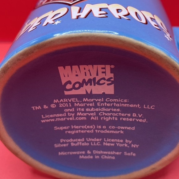 Officially Licensed Marvel Comics 2011 Novelty Ceramic 14oz Coffee Cup - Picture 8 of 8